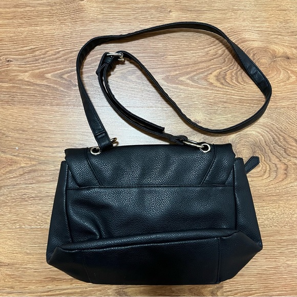 Brand New never used GUESS purse - Picture 3 of 5